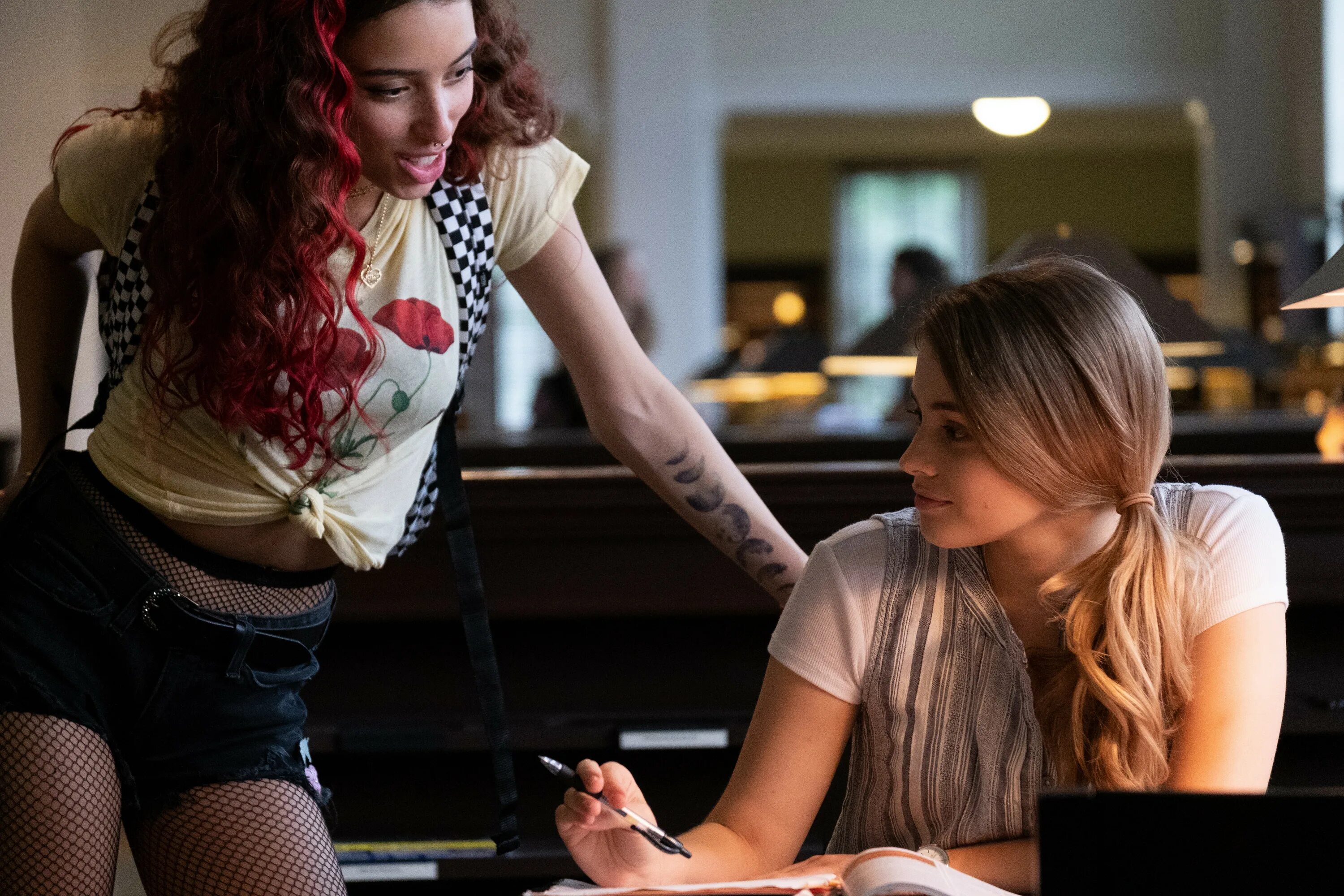 Глава 2 конституции рф. Глава 2 1 современная. Современные противоречия мирового развития. After we collided кристиан вэнс. Хардин тесса тревор фильм.