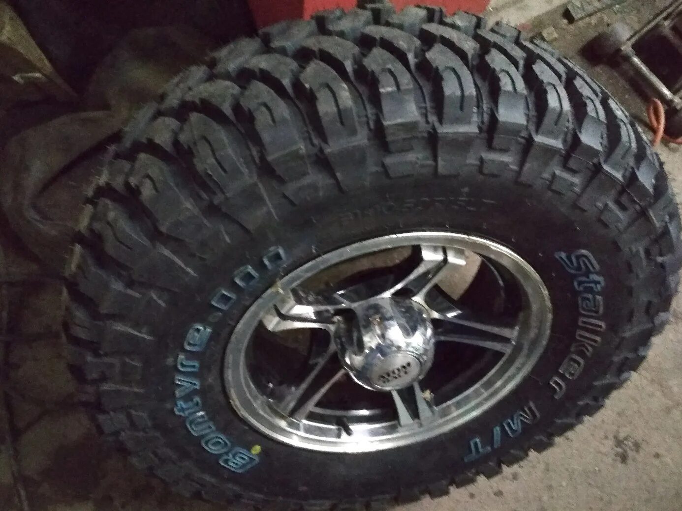 Купить грязевую резину на 15 радиус. Bontyre Stalker 31x10.5 r15. Грязевая резина на УАЗ 31 10.5 15. Грязевая резина ЦСТ 31 10.5 15. Грязевая резина r13 МТ.