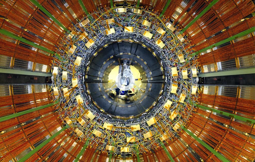 Большой адронный коллайдер ЦЕРН. Адронный коллайдер в Женеве. Адронный коллайдер в Швейцарии. Адронный коллайдер 2008. Андроидный коллайдер это