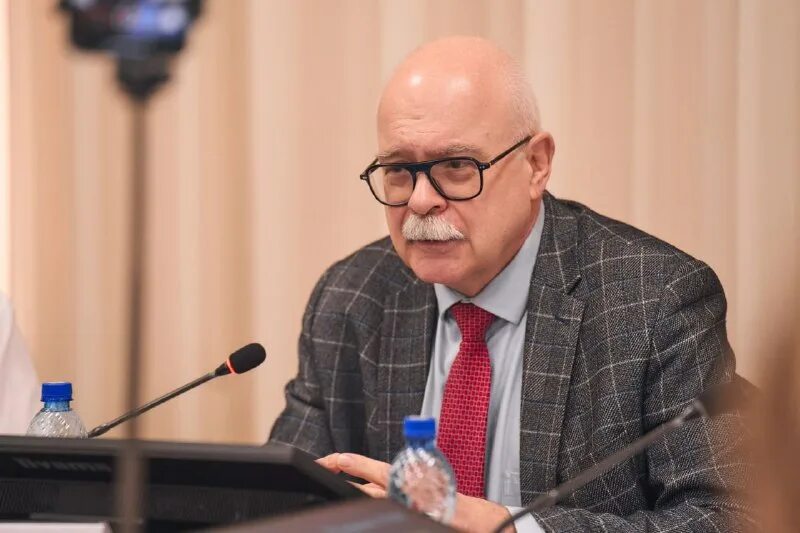 Малетин николай павлович мгимо. Отметить профессор. Учитель професор лектор. Отметить профессор. Отметить профессор.