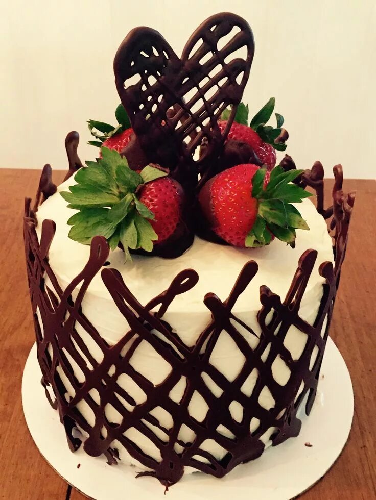 Épinglé sur bolos Idée gateau, Recette de gâteau d'anniversaire, Gâteaux et dess