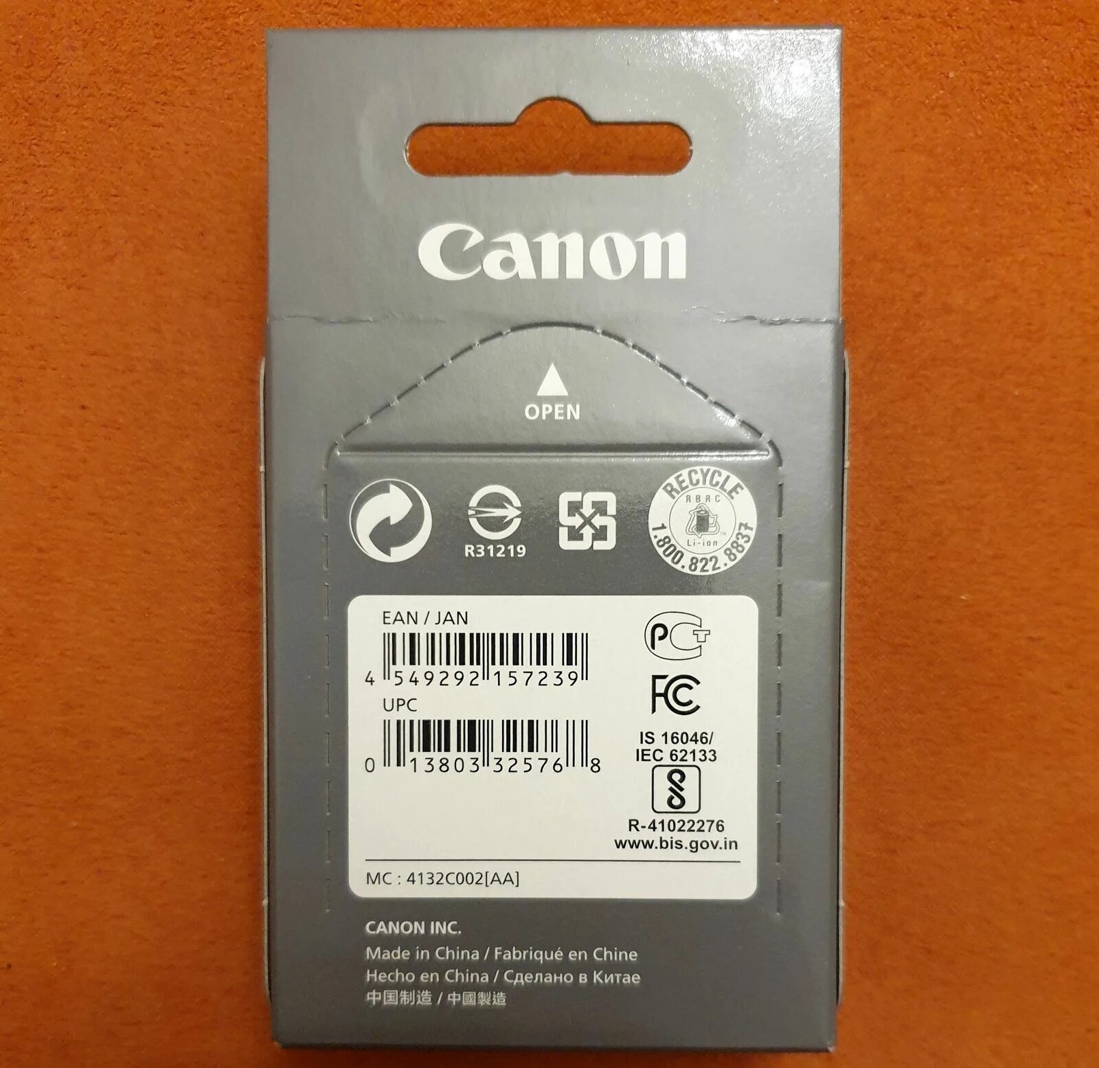 Canon battery. Canon Battery LP-e6nh. Canon EOS R аккумулятор LP-e6n. Canon Batareyka LP E-6. Аккумулятор Canon LP-e6nh для EOS EOS r5/r6.