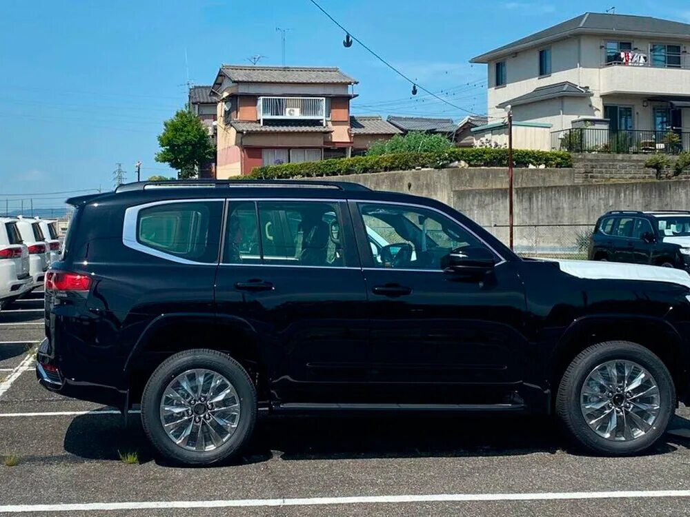 Тлс 300. Land cruiser 300. тойота ленд крузер 300 черный. новый toyota land cruiser 300.