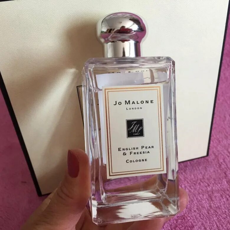 Jo malone pear and freesia. Джо Малон английская груша. Jo Malone Jade Leaf Tea. Парфюм Джо Малон English Pear Freesia Cologne с красной. Джо малоне Инглиш пиар фрезия.