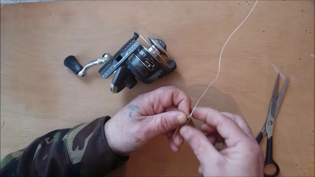 Как заправить катушку. Узел для катушки шпули. катушка с леской. намотка лески на катушку. намотка лески на безынерционную катушку.