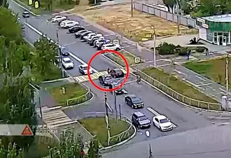 Мальчик попал