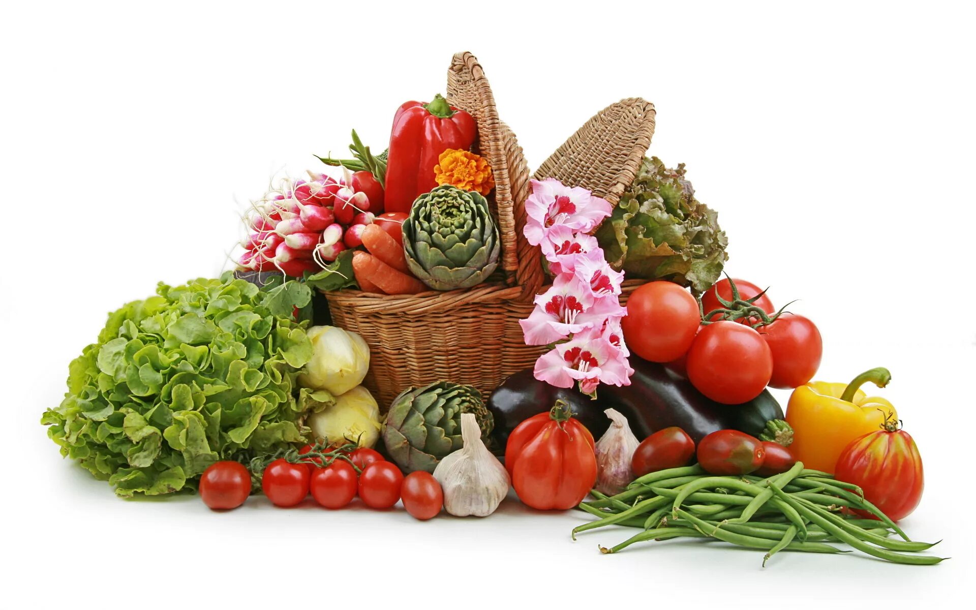 C y et. Овощи и фрукты. Корзинка с овощами. Корзина с овощами и фруктами. Овощи на белом фоне.