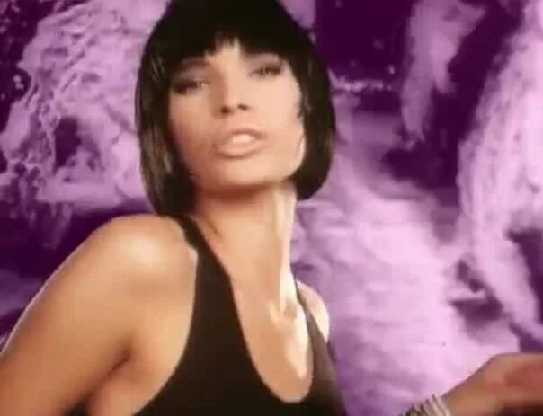 Bryan ferry 2017. Брайан нон стоп. Bryan ferry - don't stop the dance (1999 digital remaster). Bryan ferry don't stop the dance фото. Саксофонистка брайана ферри.