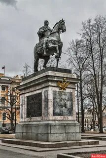 Памятник прадеду