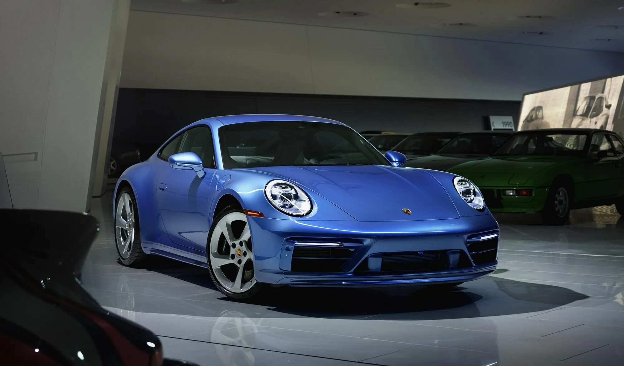 Porsche sally. Порше 911 голубой. Porsche sally. Порше каррера салли. Porsche 911 sally special.