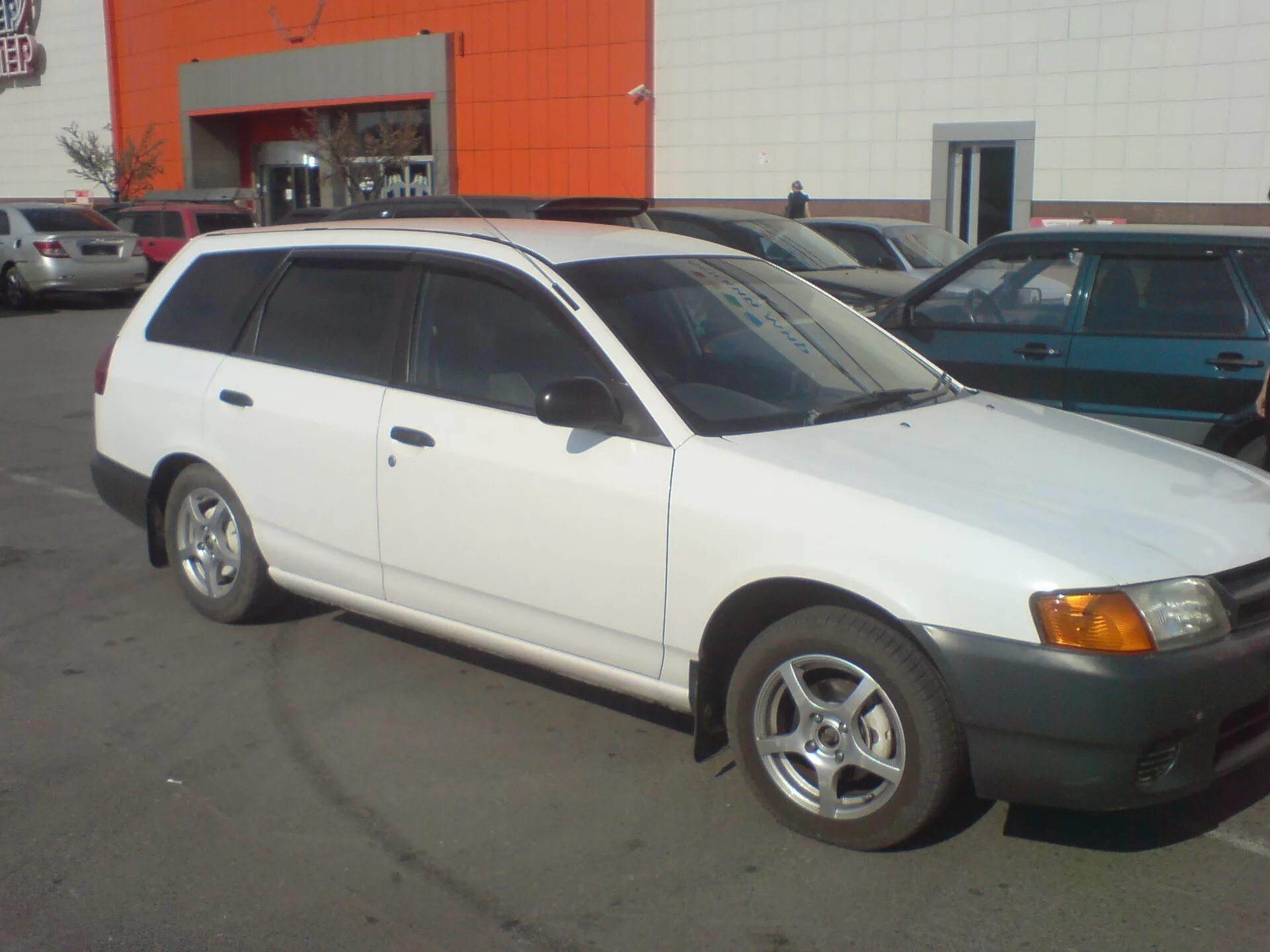 Nissan ad 2000. Мухобойка ниссан ад. Ниссан ад 11 кузов. Установка сигнализации мурано z50. Ниссан ад сигнализация.