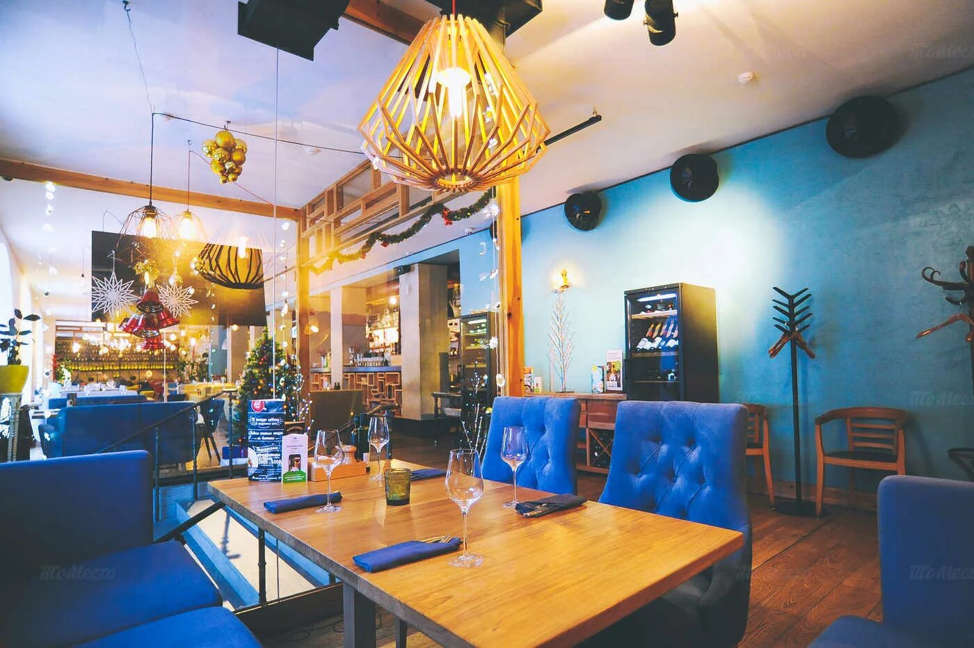 Мегаполис ресторан токмок. Ресторан мегаполис на новочеркасской. Кафе мегаполис медведково. Мегаполис рестораны. Слонова 1 парус.