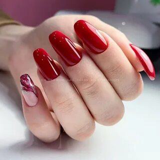 Сонник ногти красные