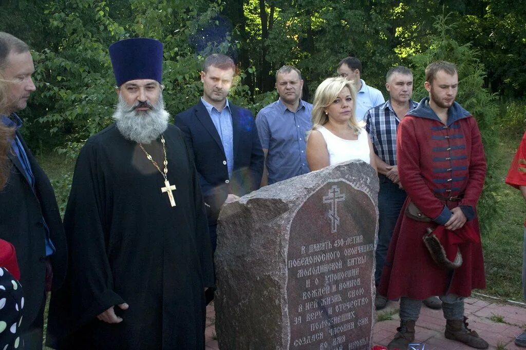 Погода в молодях. Деревня молоди Чеховский район. Усадьба молоди Чеховский район. Храм молоди. Чехов село молоди.