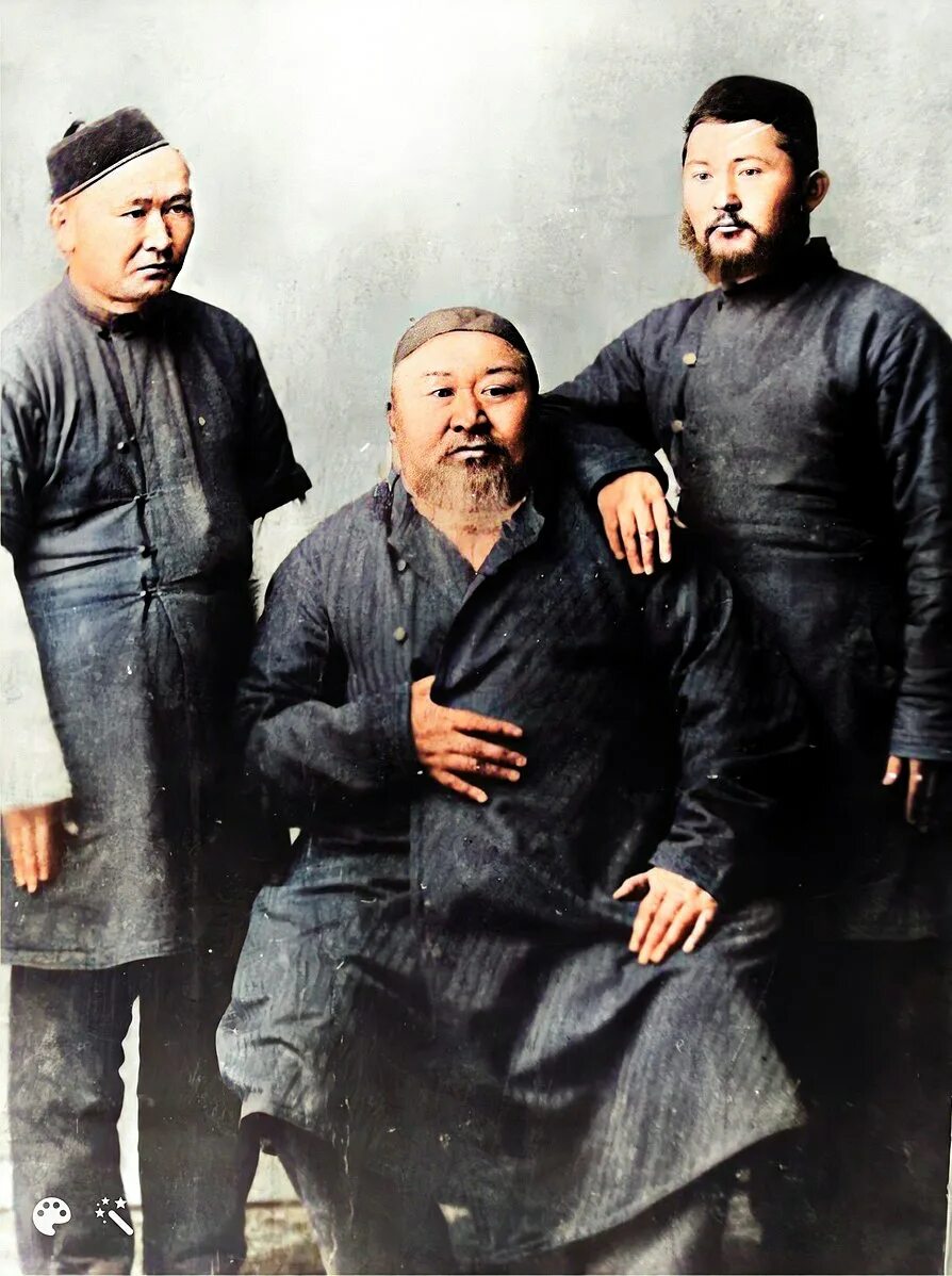 Школа абая кунанбаева. Абай. абай картинка. абай кунанбаев фото. абая фото.