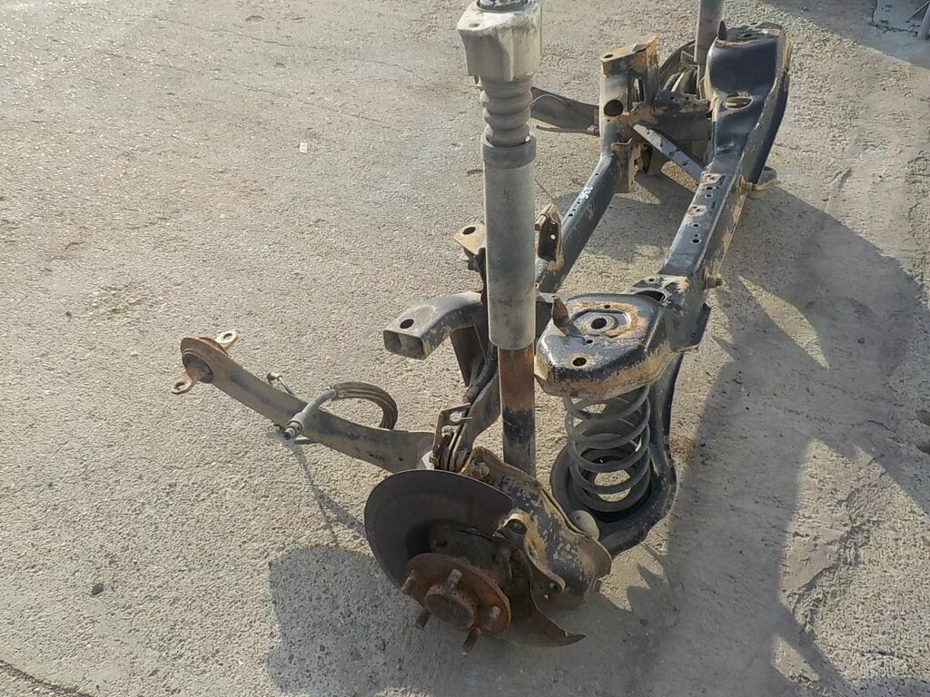 Задний подрамник фокус 2. Задний подрамник форд фокус 2. Задний подрамник форд фокус 2. Задний подрамник форд фокус 2. Задняя балка форд фокус 1 универсал.