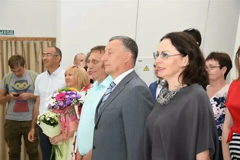 Молодая семья самара