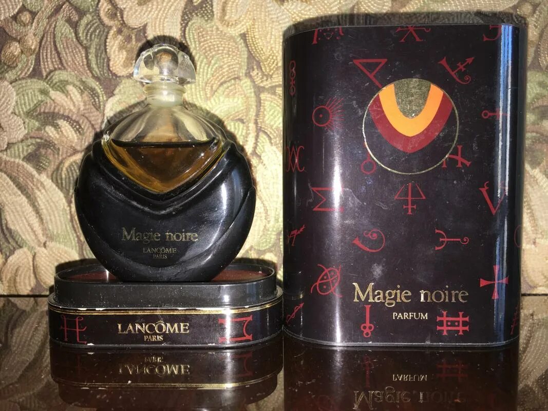 Ланком мажи нуар. Духи ланком мажи нуар. ланком магия ночи.