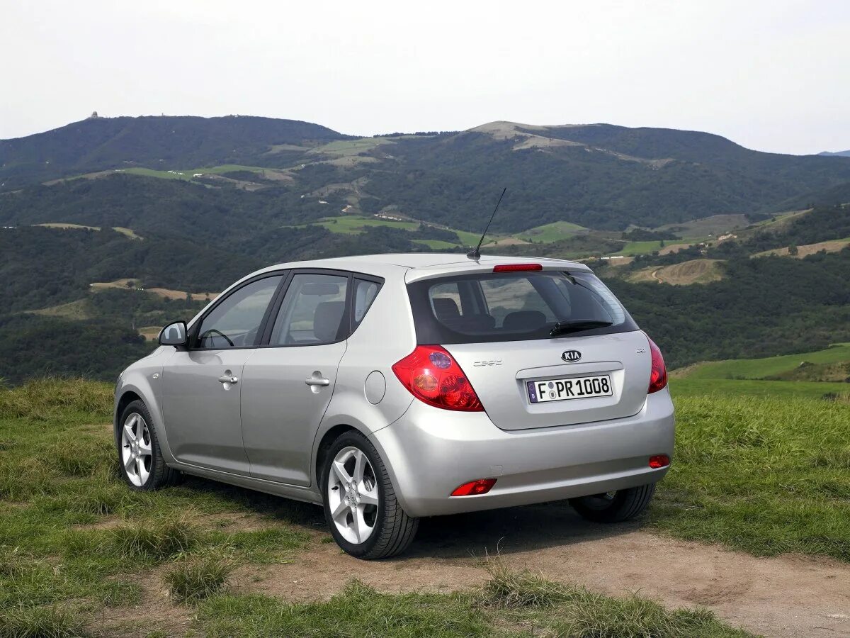 Киа сид хэтчбек 2009. Kia Ceed 2006. Киа СИД 2006 хэтчбек. Киа СИД 2007 хэтчбек 1.6. Kia Ceed 2009.