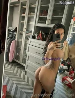 Urfavangell Nude. 