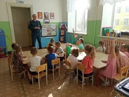 Беседа с воспитанниками детского дома