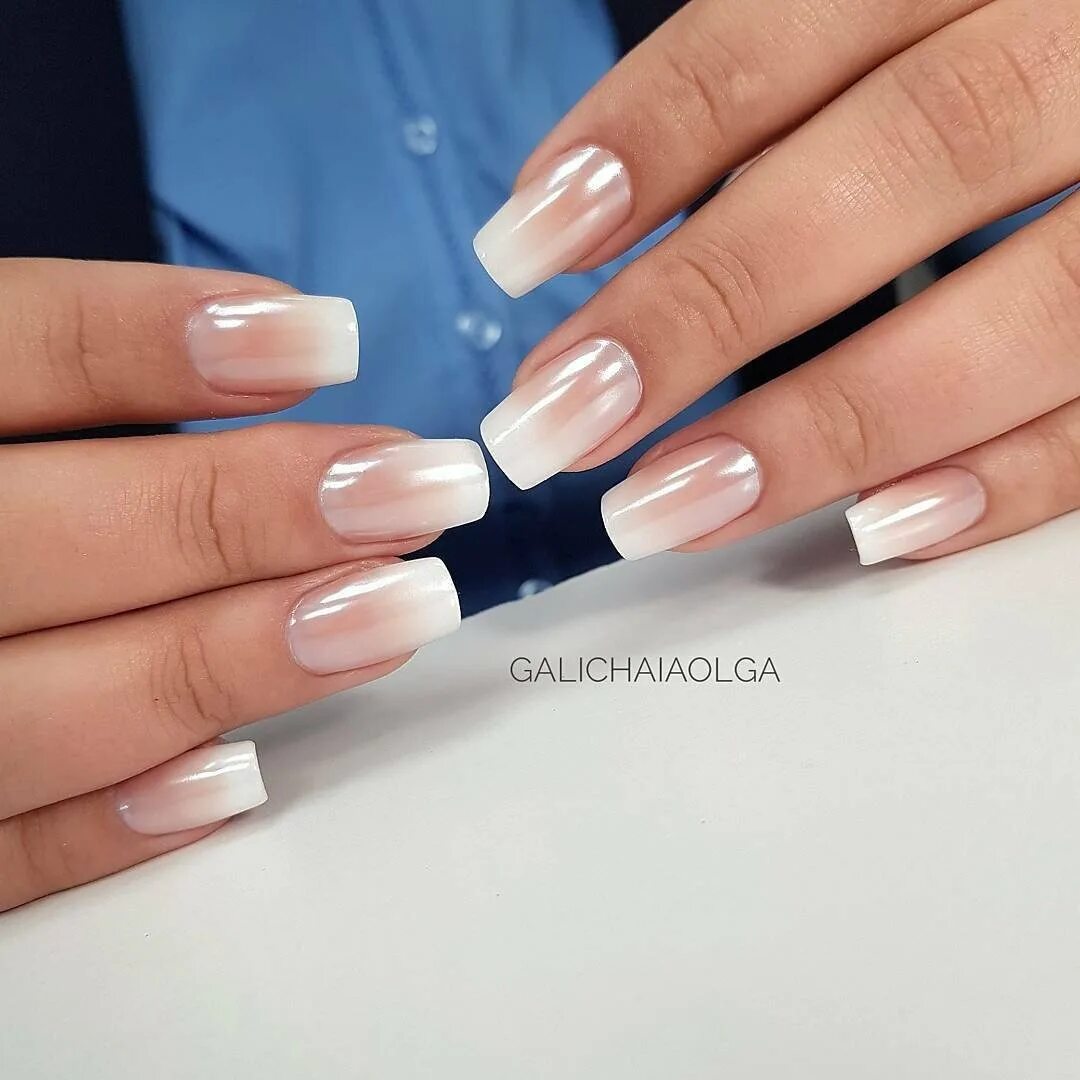 Френч на ногтях квадратной формы. Френч на мягкий квадрат. Белый френч мягкий квадрат. Красивый френч. Французский маникюр бежевый с белым.