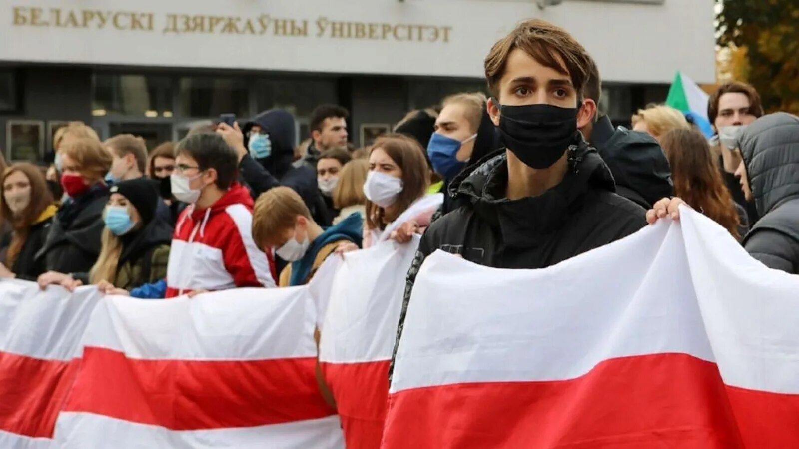 Студенческая забастовка. Забастовка протесты 2020 беларусь. Студенты митингуют. Студенты минска. Студенты протесты.