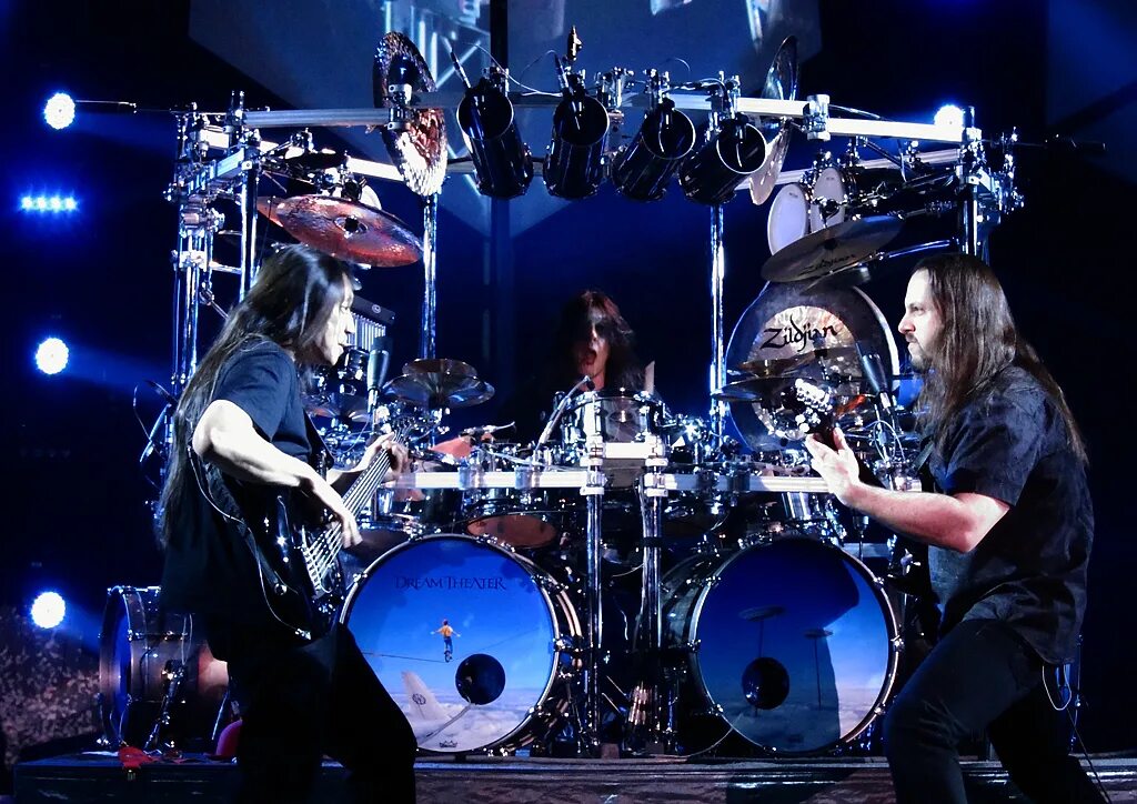 Группа dreams theatre. Группа Dream Theater. Dream Theater пианист. Mike Mangini Dream Theater 2022. Dream Theater 1993.