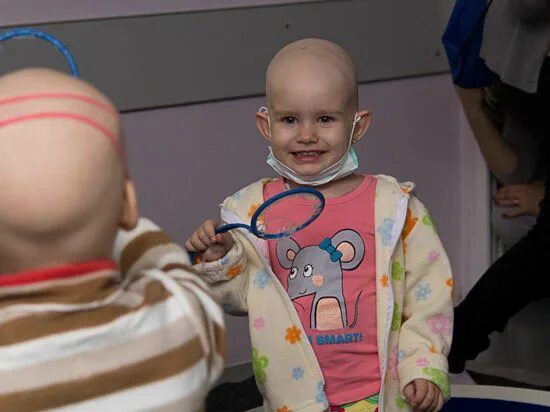 Фонд для онкобольных детей линия жизни. День онкологии детей. Дети с диагнозами в детском саду