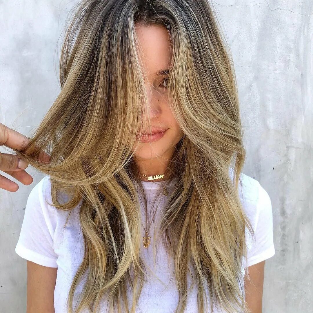 Русый с мелированием. Мелирование на тёмные русые волосы. Девочка с мелированием. Легкое мелирование. Разноцветные пряди.