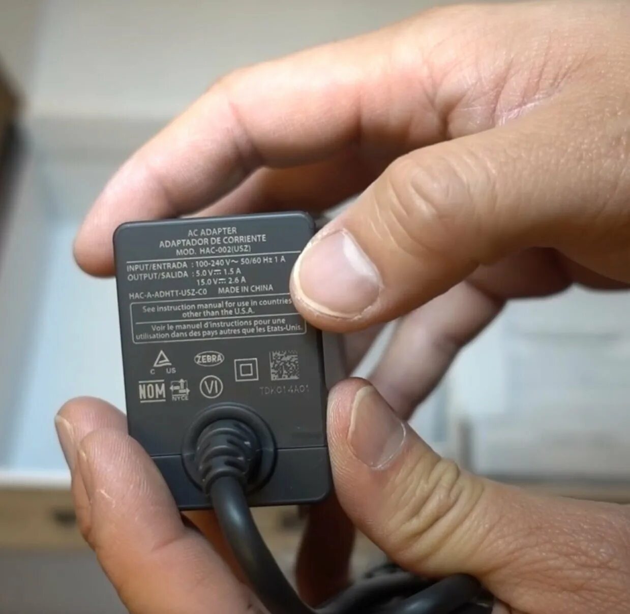 Ревизии switch. Nintendo switch ac adapter hac-002. блок питания nintendo switch. nintendo switch lite блок питания. блок питания nintendo switch hac-002.