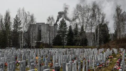 Стояли последние дни