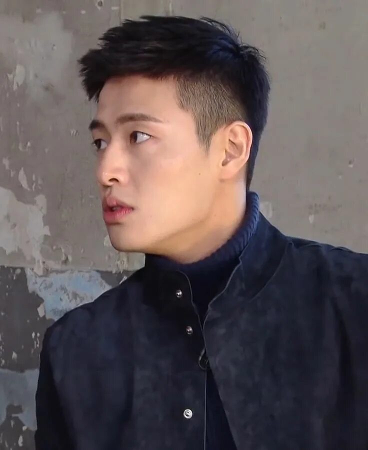 25 Asian Men Hairstyles - Stilisieren Sie sich mit der eifrigen Vielfalt an Fris