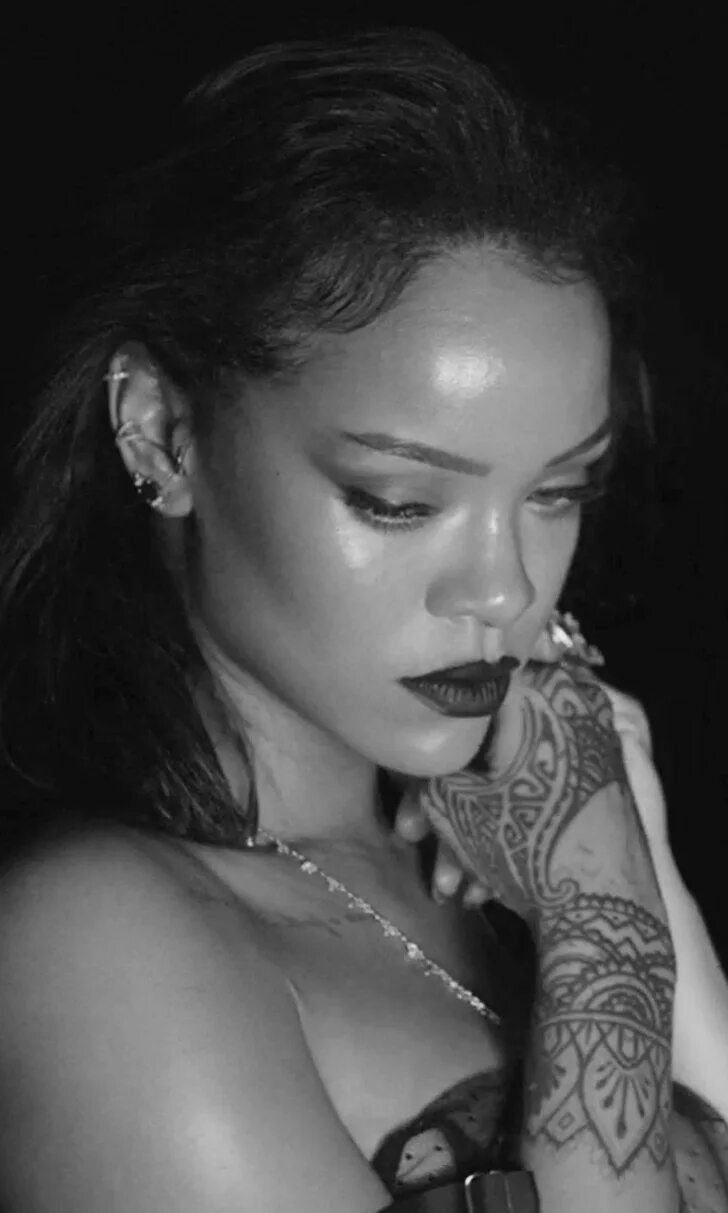 Рианна Джейд. Rihanna Kiss it better. Rihanna Baby. Rihanna kissing. Rihanna kissed