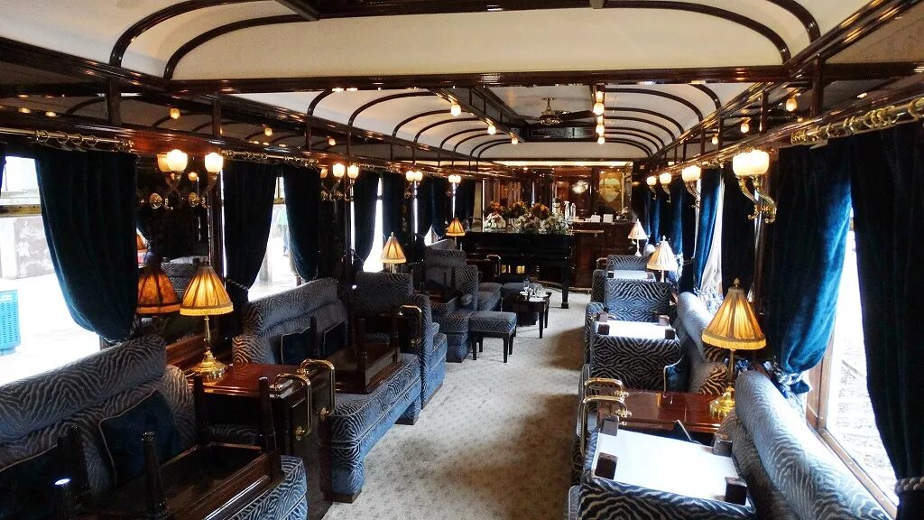 Autumn Cozy Luxury train, Vintage train, House design