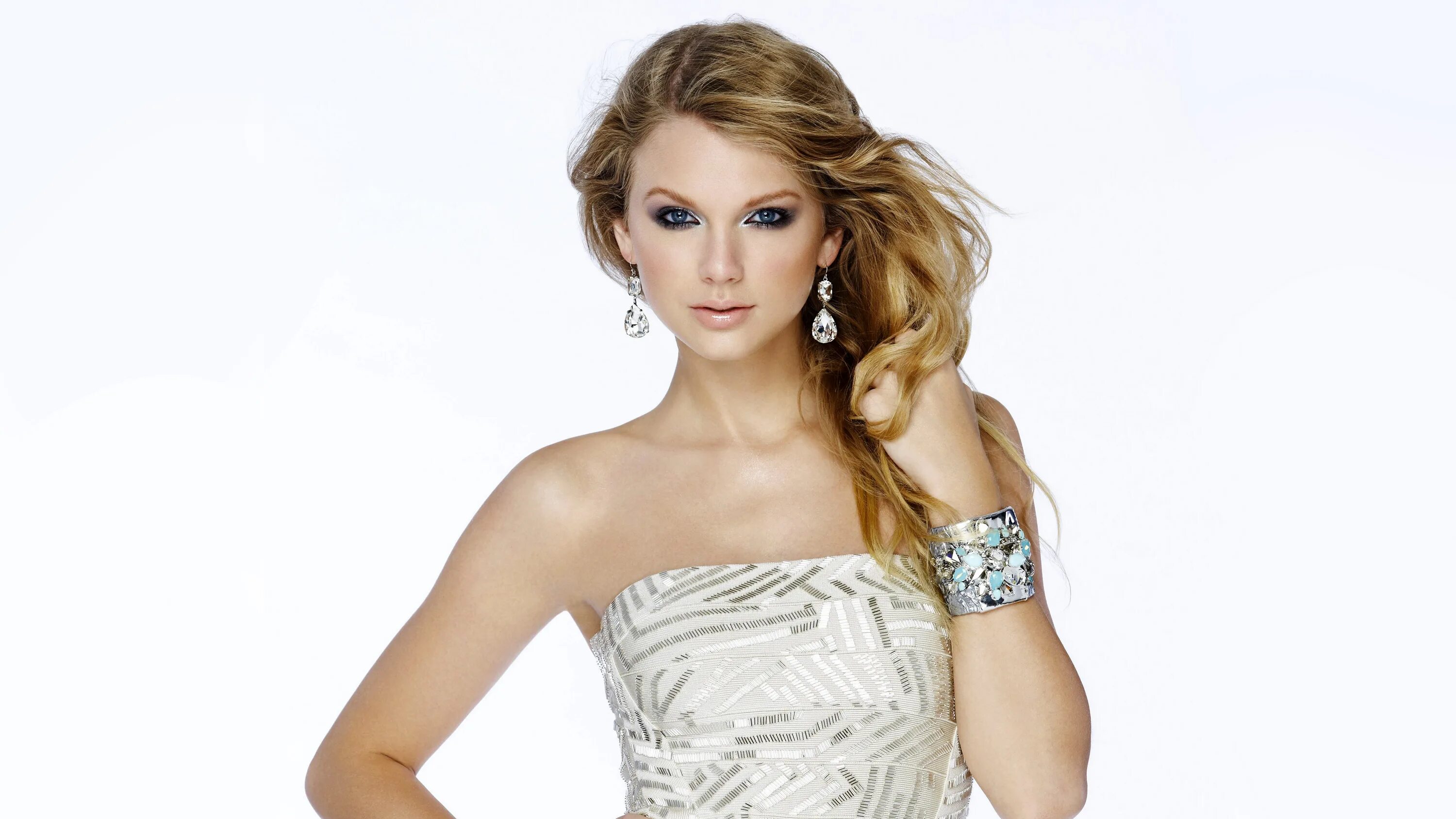 Тейлор девочка. Тейлор Свифт. Певица Тейлор Свифт. 5) Taylor Swift. Тейлор Свифт на белом фоне.