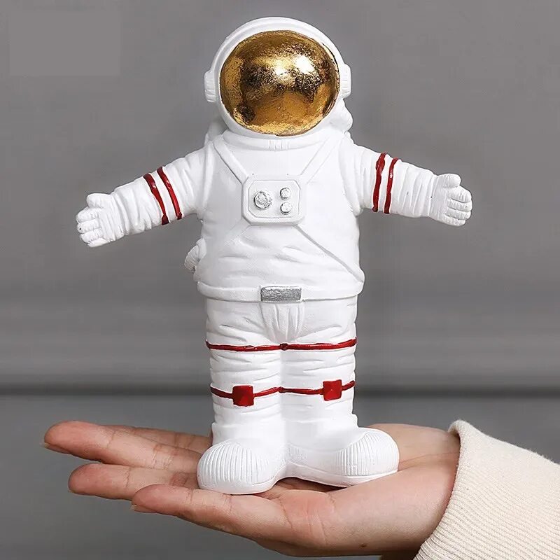 Фигурка "космонавт". Поделка космонавт. Игрушка космонавт. Детский костюм космонавт.