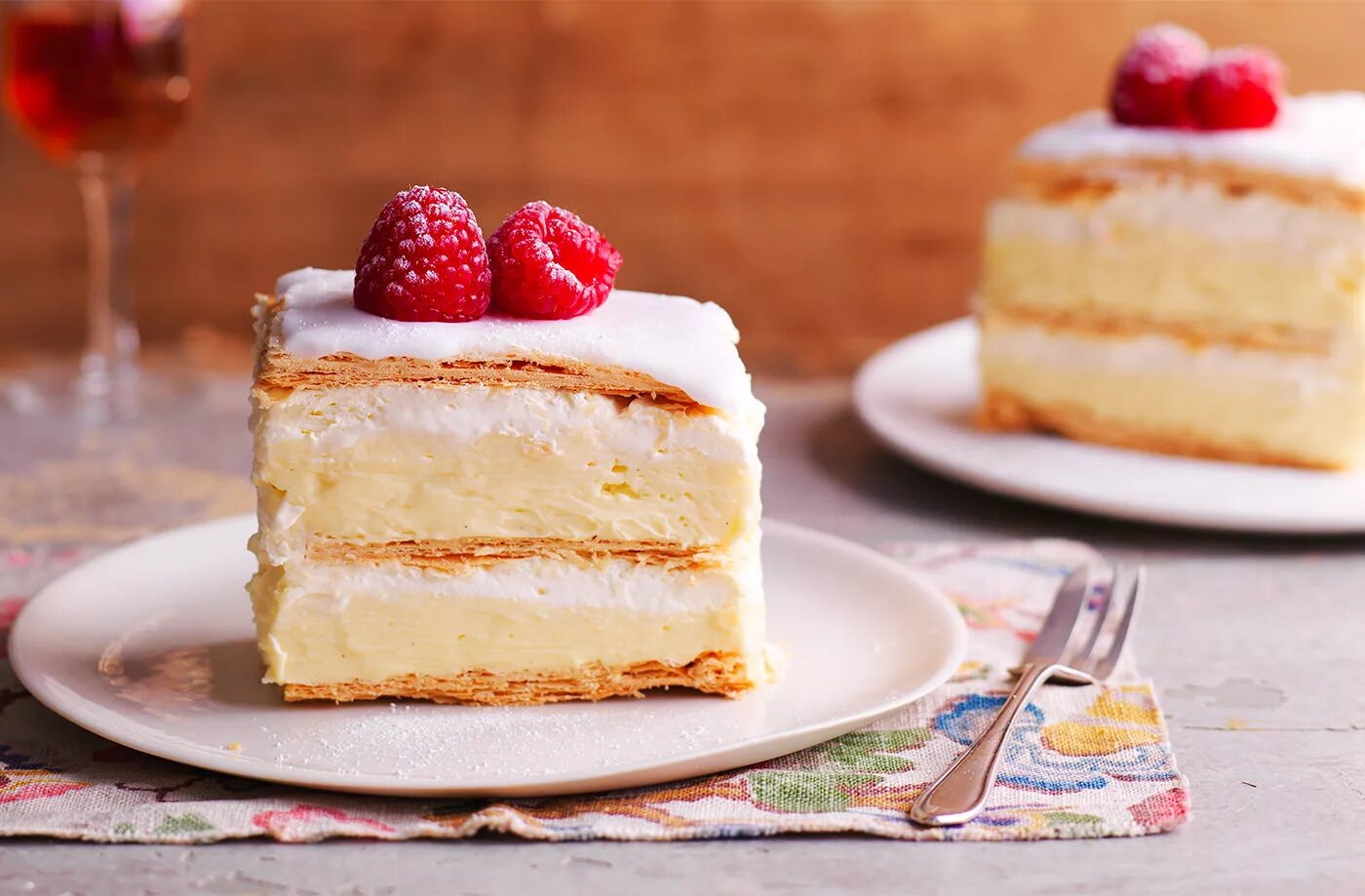 Кондитерские изделия фото. Pastries cakes. Сладости. Сладости кондитерские изделия. Маленькое пирожное.
