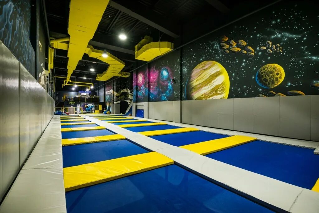 Флай зона краснодар красная. Fly zone краснодар красная площадь. батутный центр красная площадь. батутный центр краснодар красная площадь. батутный парк fly zone краснодар.