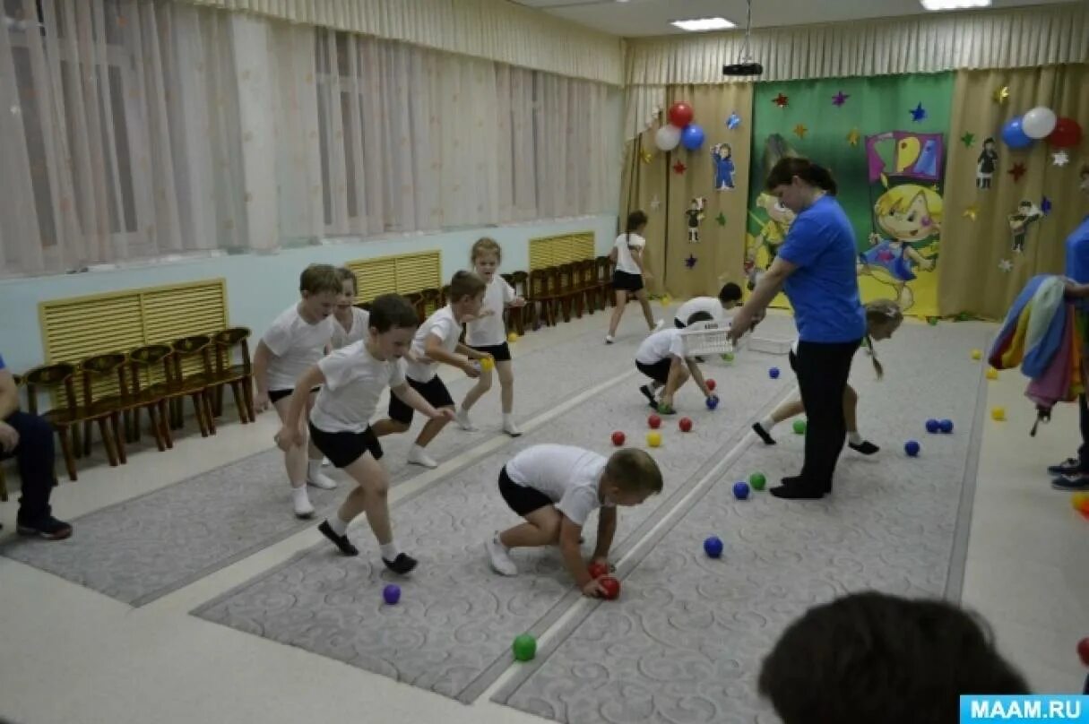 Спортивное развлечение в подготовительной группе. Эстафеты папа мама я спортивная семья в детском саду. Спортивное развлечение день отца в подготовительной группе. Спортивное мероприятие в детском саду. Эстафеты на 23 февраля с папами.