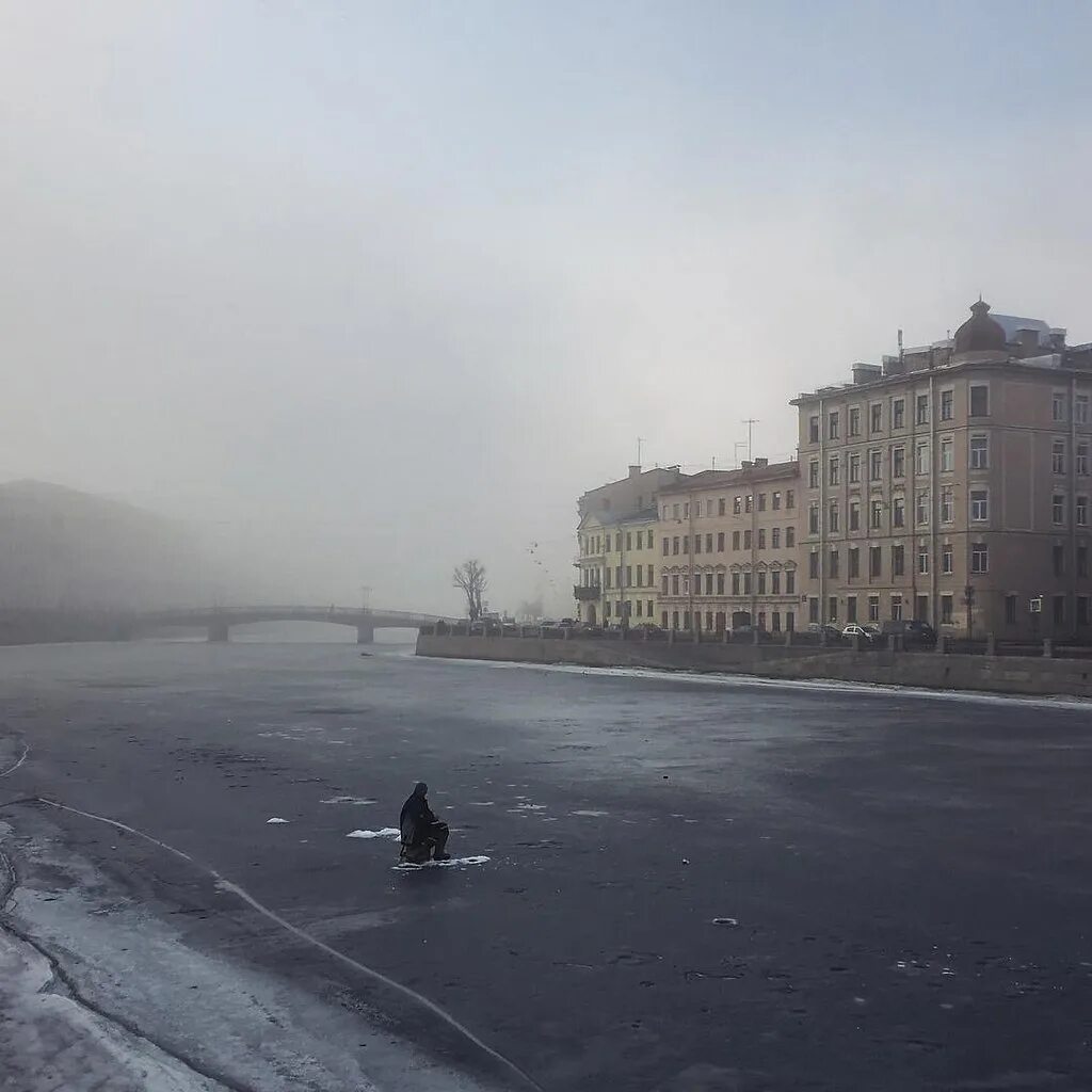 Туман в спб. Питер туман сейчас. Туман. Питер в тумане. Туман под питером.