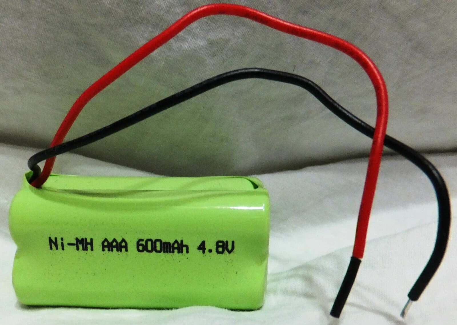 Купить аккумуляторы 600. Ni MH AAA 600 Mah 4.8 v. Ni MH AAA 4.8V. Аккумуляторы NIMH 600 МАЧ. Аккумулятор 4.8v 600mah.