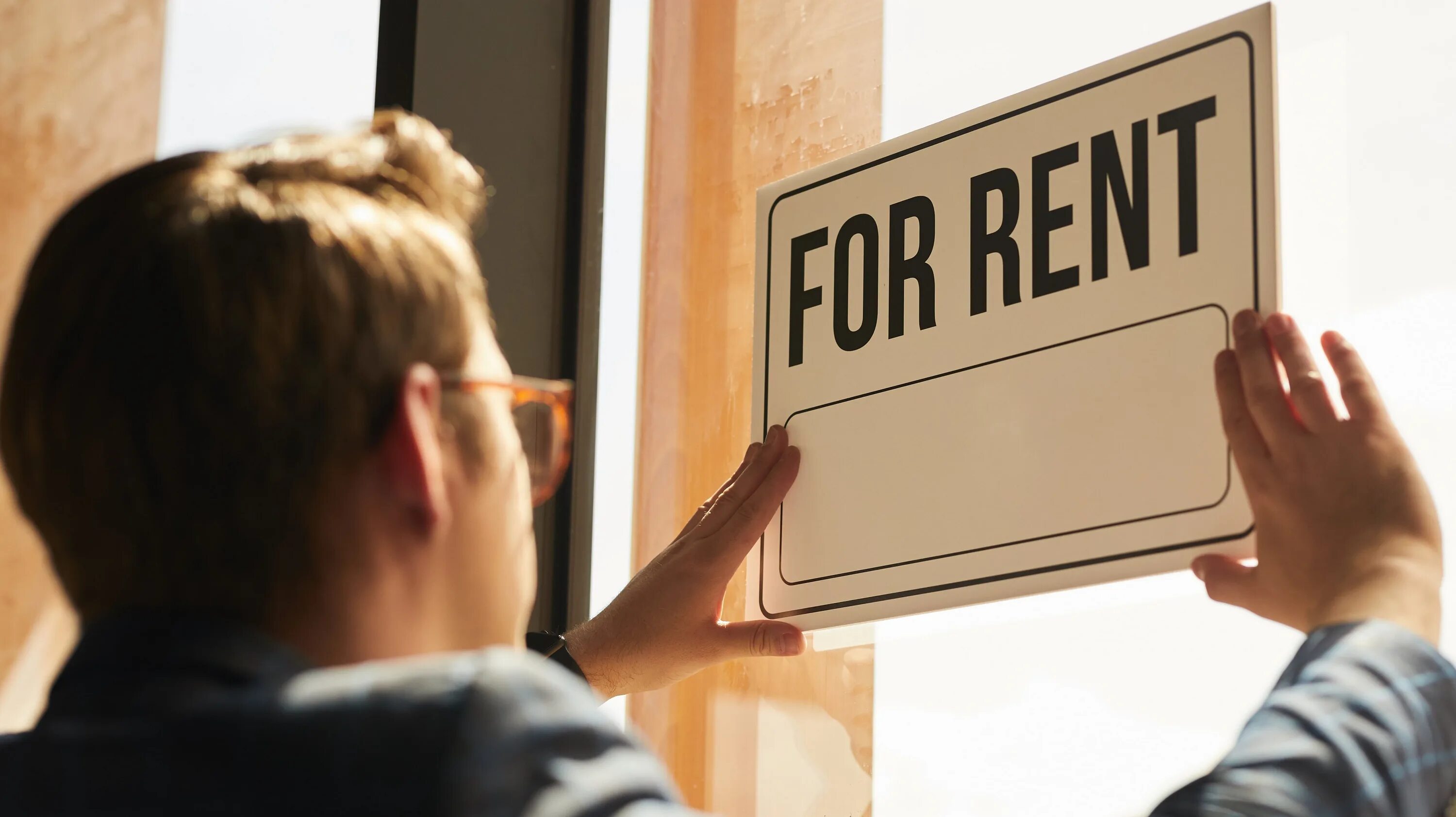 Аренда жилья как называется. Квартира в лизинг. landlord. аренда. арендатор это.