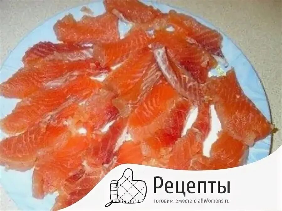 Как засолить рыбу рецепт с фото. Голец филе. Соленая форель с укропом. Брюшки лососевые малосольные. Кета соленая.