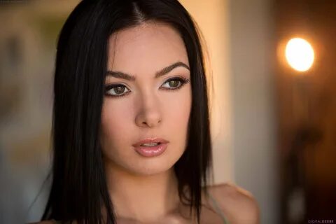 Крутые фотки Marley Brinx.