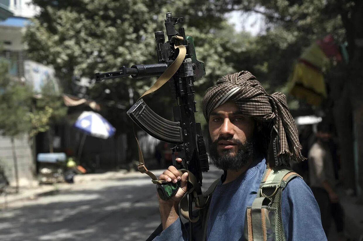 Афганистан талибы пуштуны. Провинция вардак афганистан. Taliban пуштун. Вазир акбар хан кабул. Афганцы с оружием.