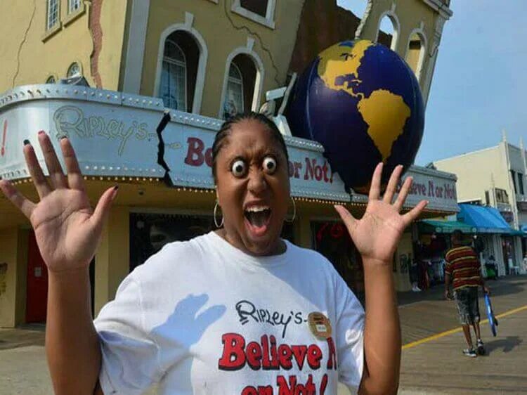 Вышли из орбит. Крыса радуется и глаза вылезают из орбит. Человек с выпущеными глазами. Вышли из орбит. Вышли из орбит.