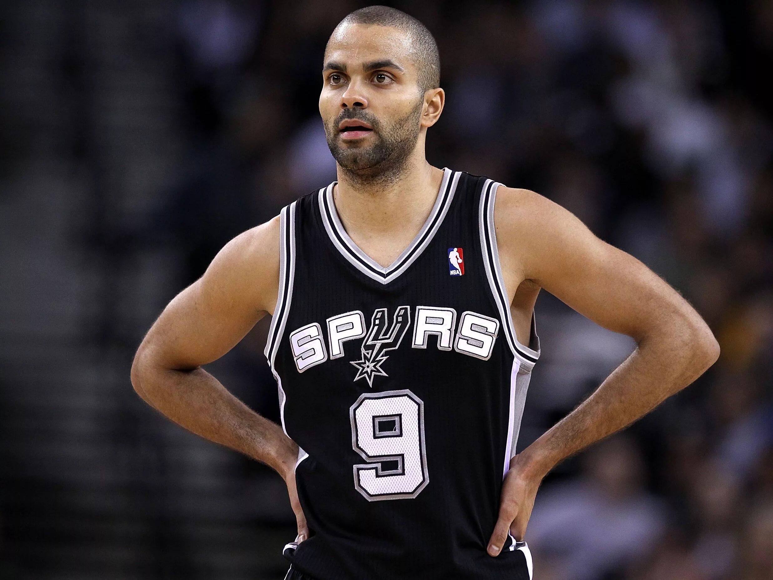 Тони старк с перчаткой бесконечности. Ромо. Тони 9. Tony smith. Американский футбол техас ковбои.