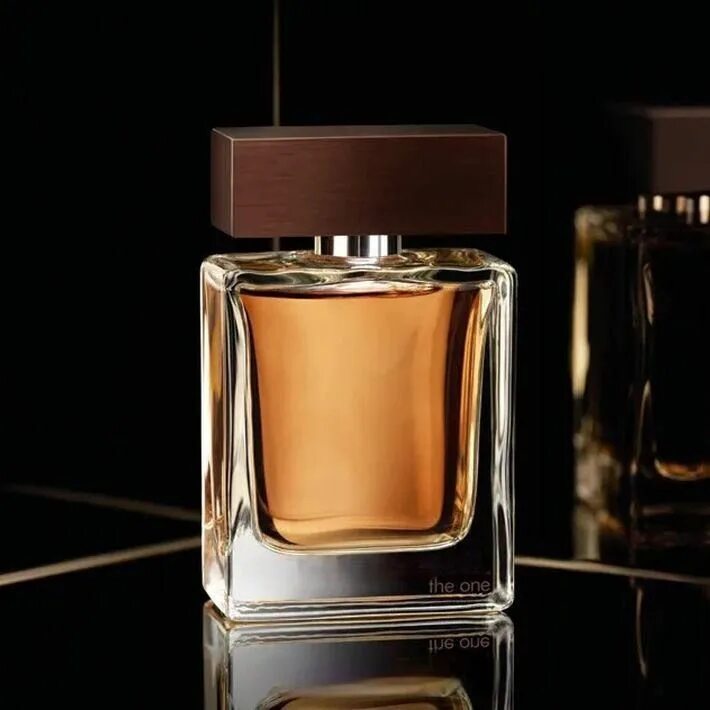 Gabbana the one for men. DG the one for men. Духи Dolce Gabbana the one для женщин или для мужчин. Гуччи диор Шанель Дольче Габбана. Дольче Габбана виски.