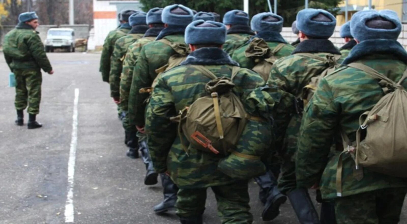Что означает демобилизация срочников. Демобилизация это в истории. Поддержка военнослужащих. Что означает демобилизация срочников. Призывники беларусь.